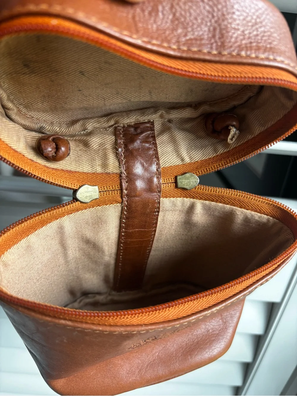 BOSS Crossbody GENUINE LEATHER!